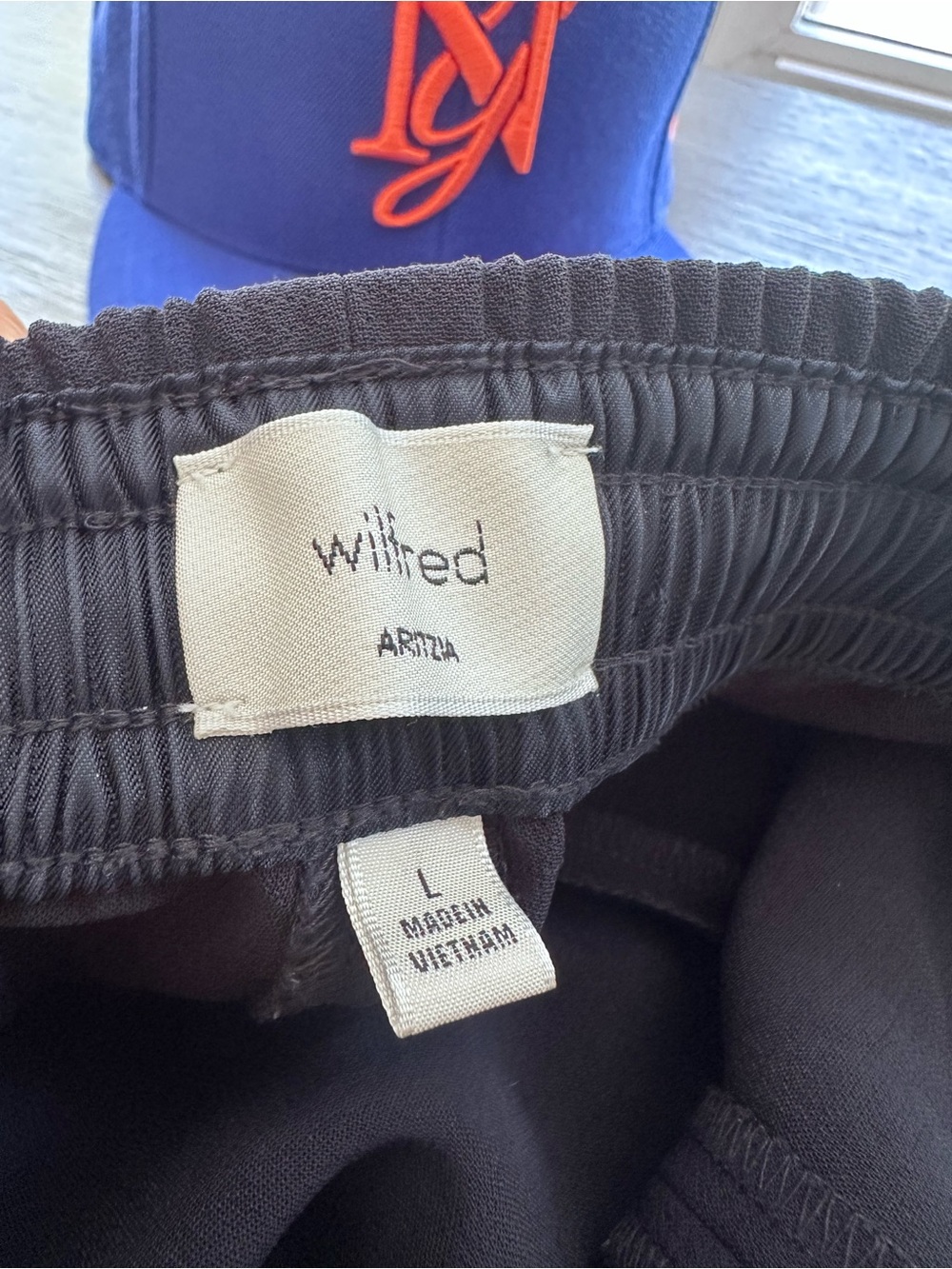 Aritzia Navy Blue Track Pants. Women’s Size L - Picture 3 of 3